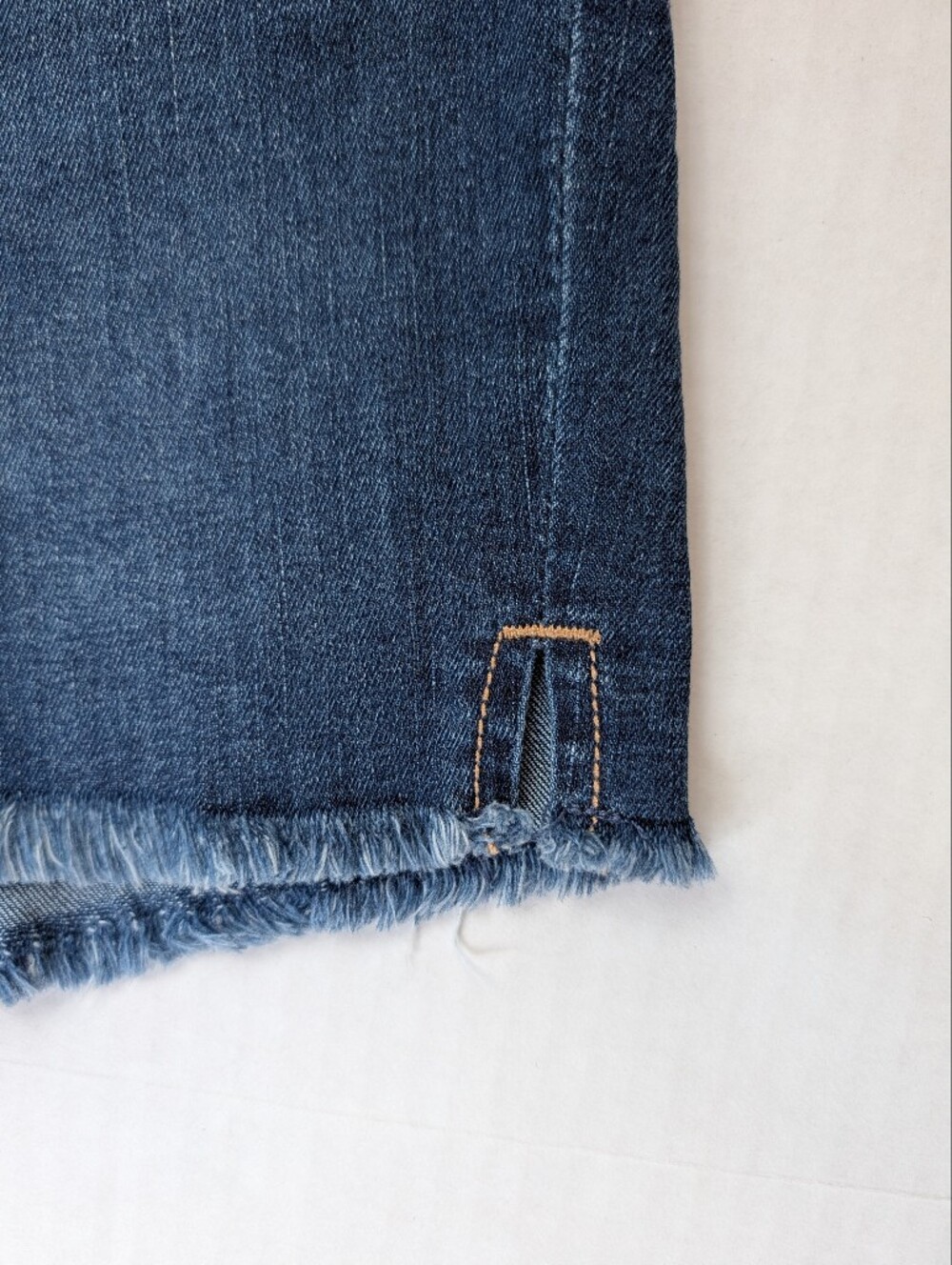 Seven7 The Weekend Short Frayed Hem Denim Jean Shorts 6 Curious Indigo Wash - Picture 12 of 13